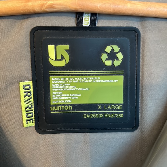 Burton Women’s Snowboard Coat - Picture 3 of 6